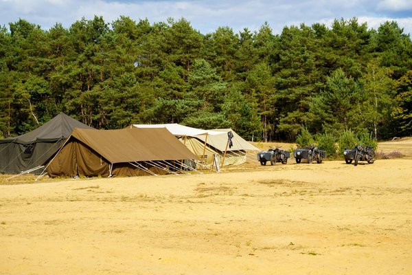 Comment les voyageurs peuvent-ils contribuer à la préservation des sites historiques ?